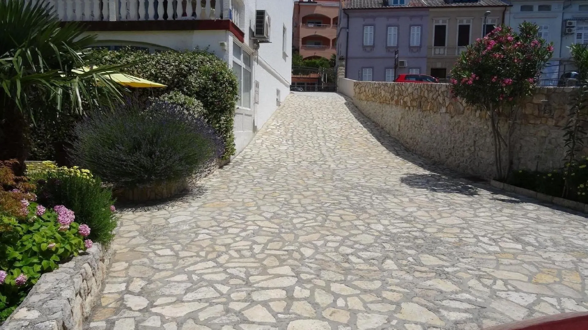 Appartement In Crikvenica Mit Grosser Terrasse